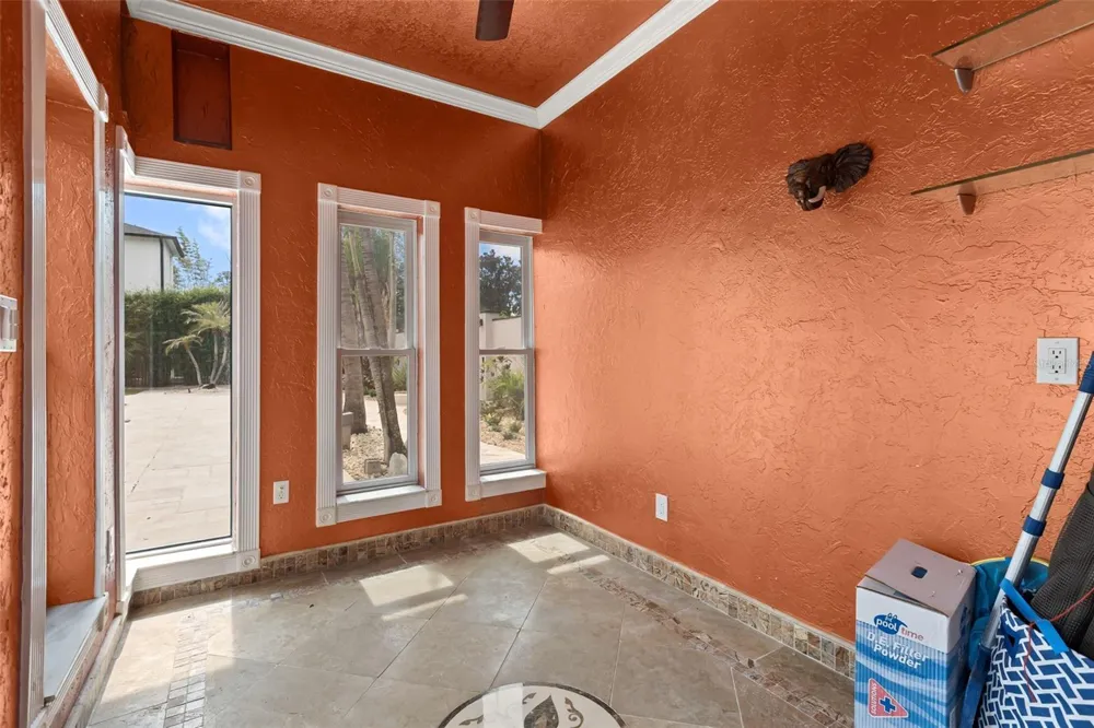255 W GEORGE AVENUE Maitland, FL 32751
