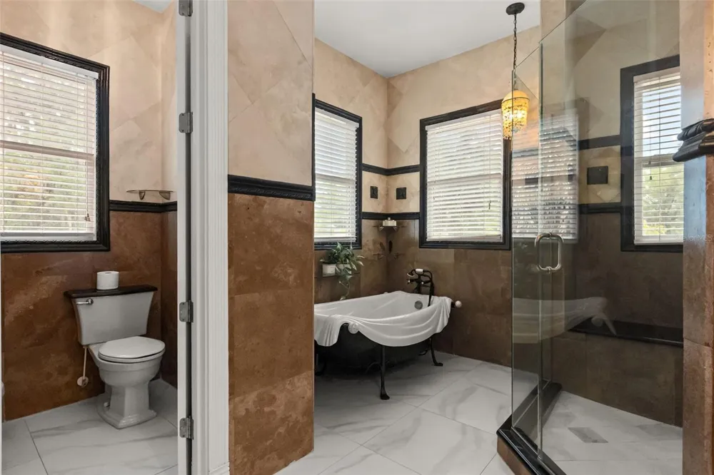 255 W GEORGE AVENUE Maitland, FL 32751