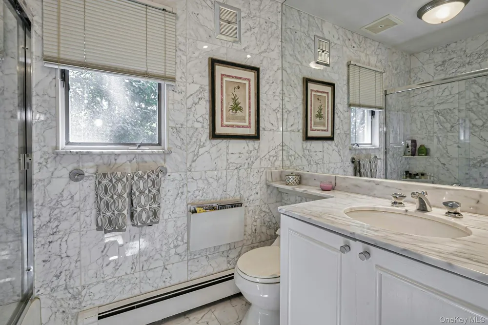 16 Barkers Point Road Sands Point, NY 11050