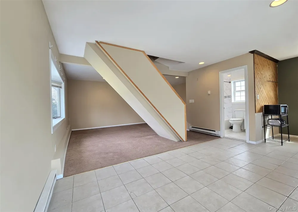 18 Wyandotte Street Selden, NY 11784