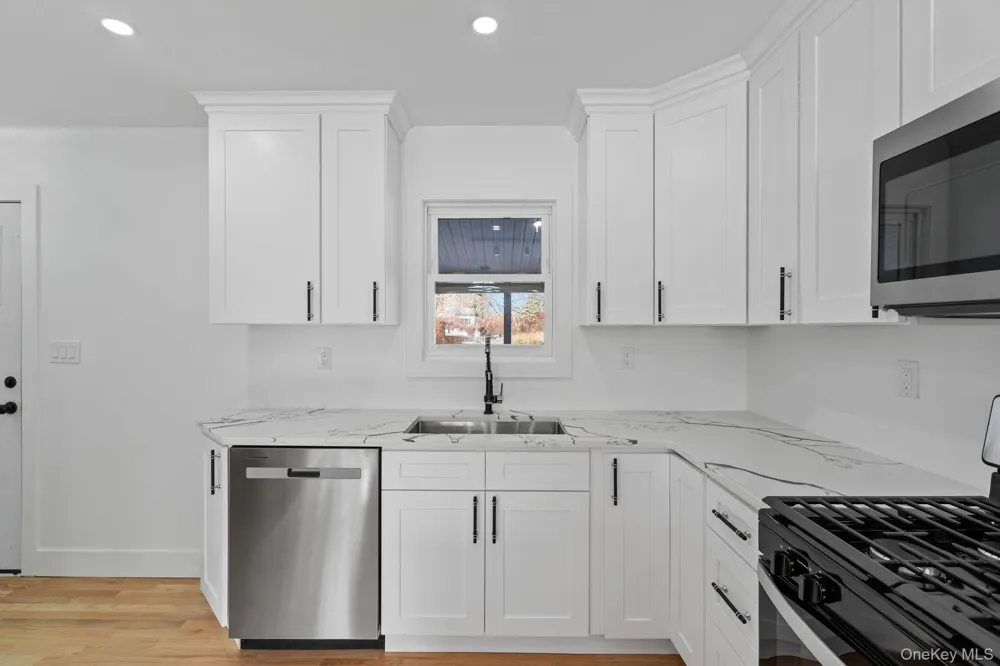 52 Rudolph Road Modena, NY 12548