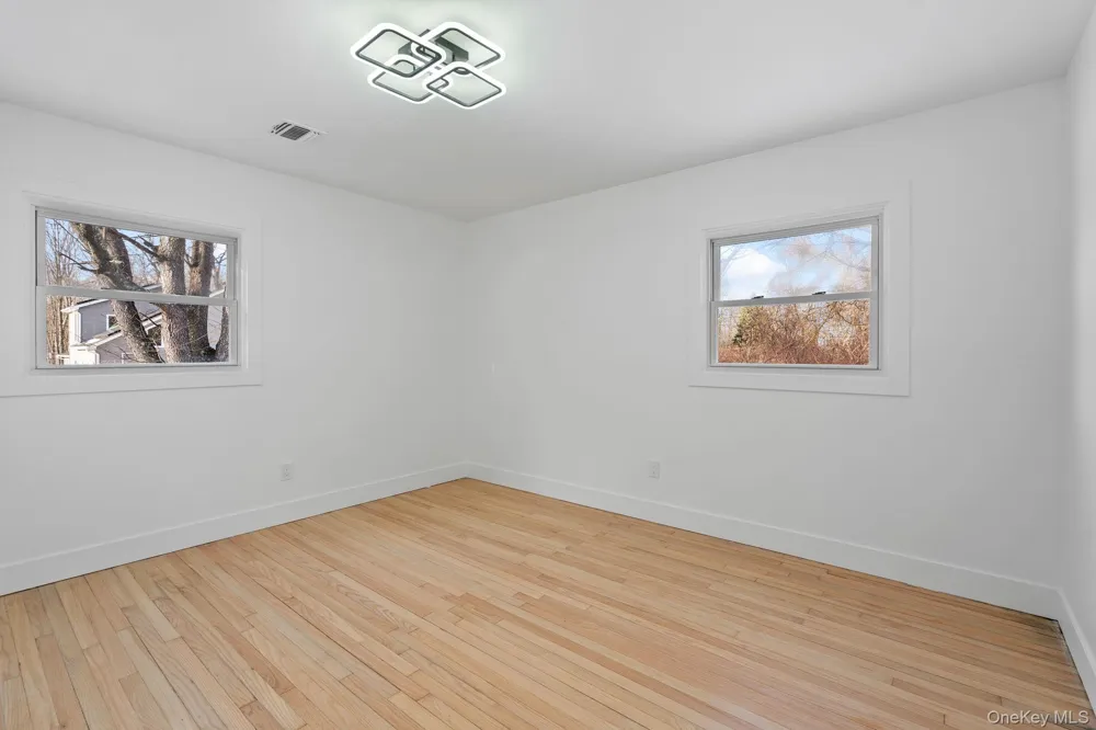 52 Rudolph Road Modena, NY 12548