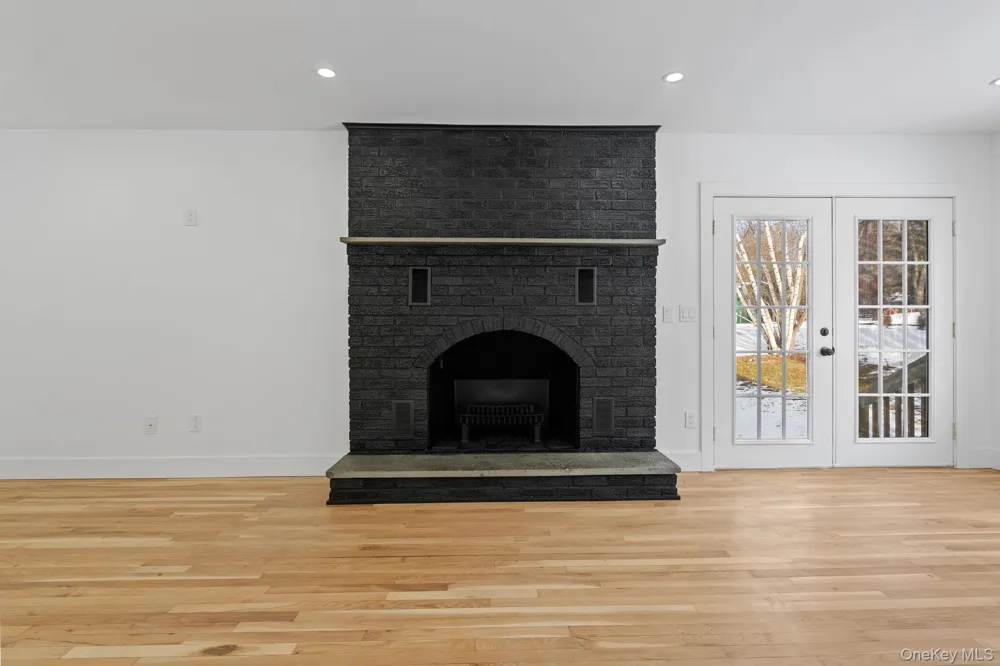 52 Rudolph Road Modena, NY 12548