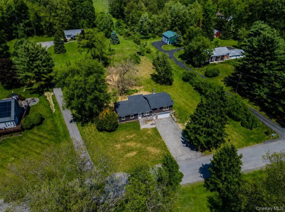 52 Rudolph Road Modena, NY 12548