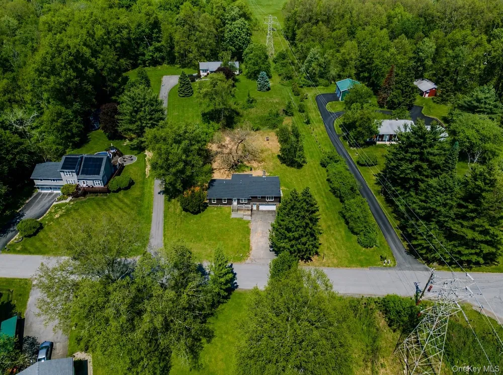 52 Rudolph Road Modena, NY 12548