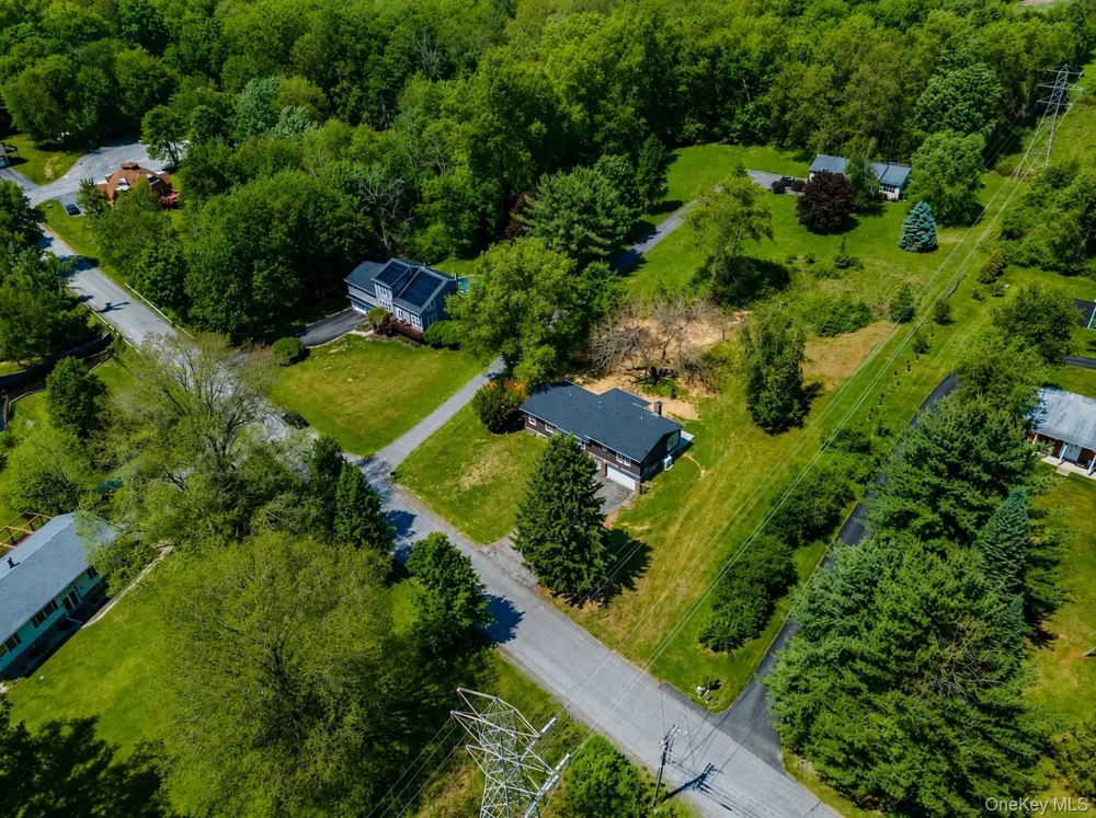 52 Rudolph Road Modena, NY 12548