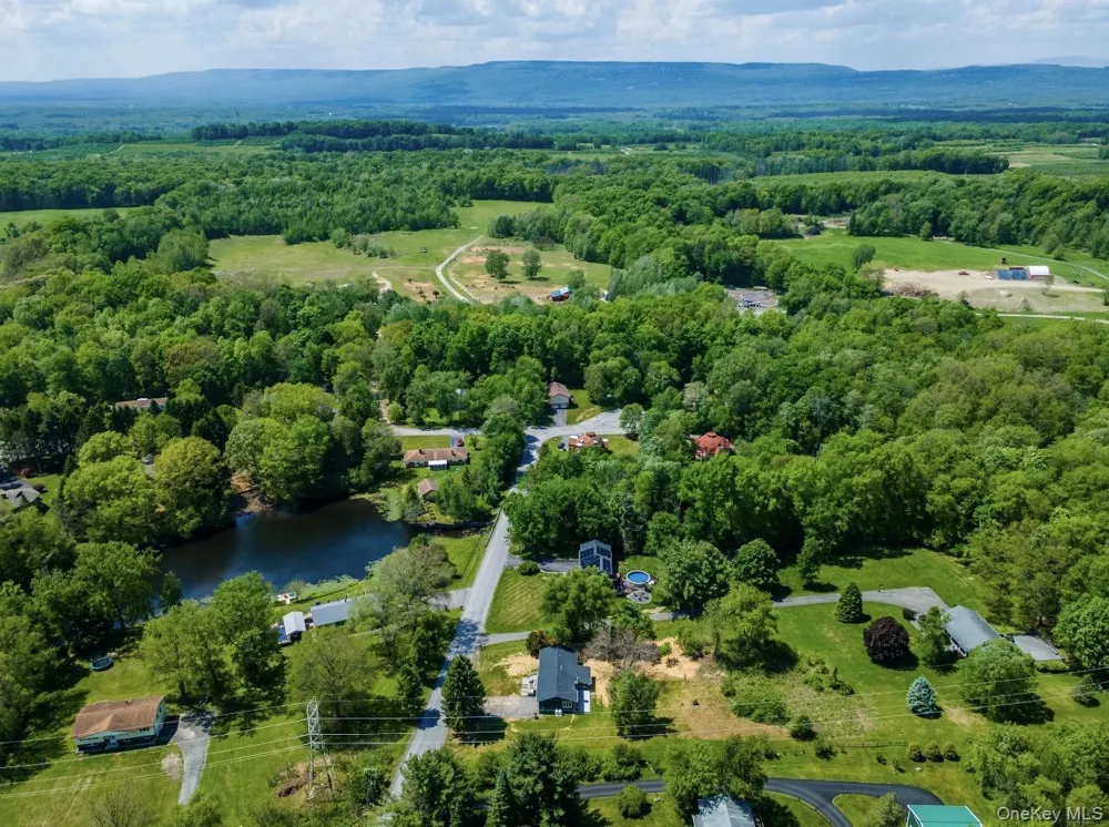 52 Rudolph Road Modena, NY 12548