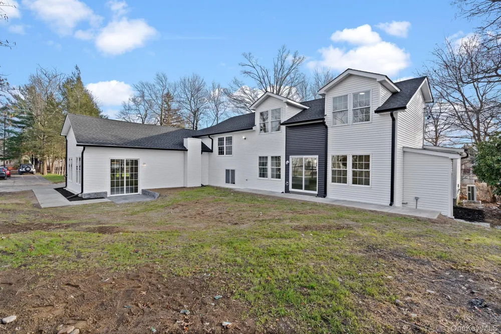 39 Overland Drive Wallkill, NY 12589