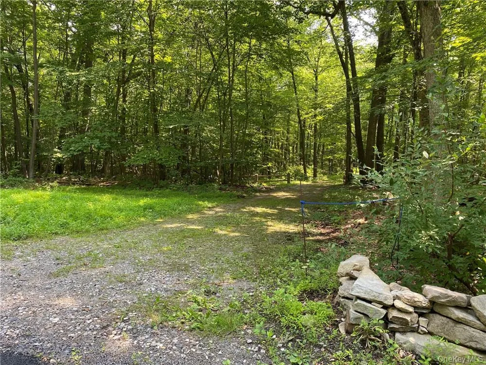 554 & 545 E Mountain Road Cold Spring, NY 10516