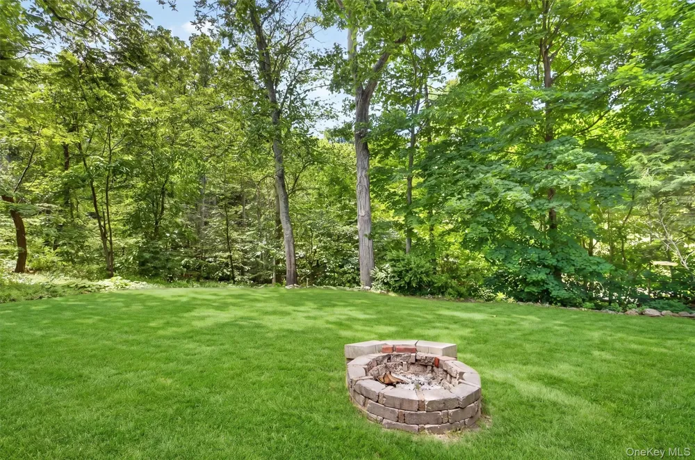 35 Wheeler Drive Cortlandt Manor, NY 10567