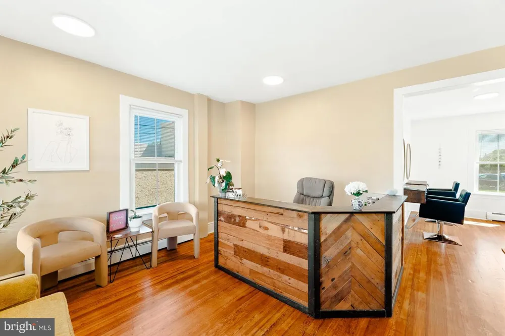 115 HULMEVILLE AVENUE Penndel, PA 19047