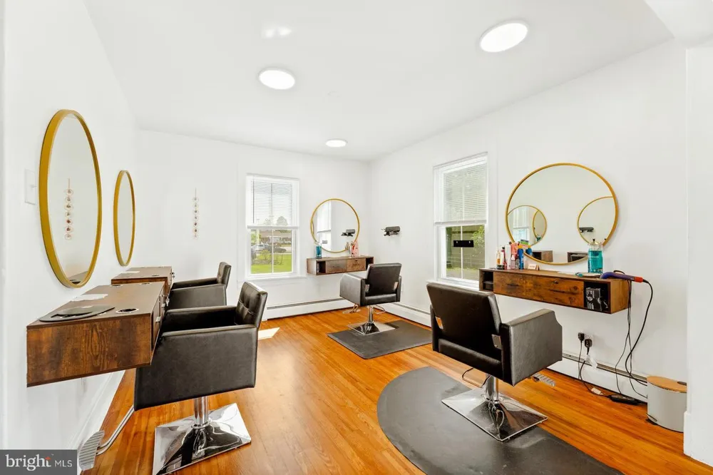 115 HULMEVILLE AVENUE Penndel, PA 19047
