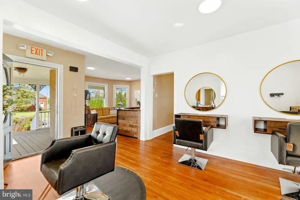 115 HULMEVILLE AVENUE Penndel, PA 19047