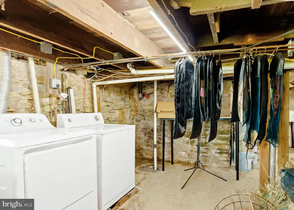 115 HULMEVILLE AVENUE Penndel, PA 19047