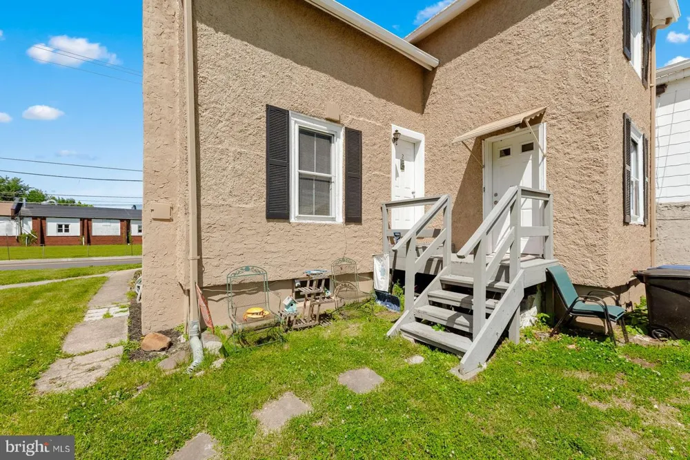 115 HULMEVILLE AVENUE Penndel, PA 19047