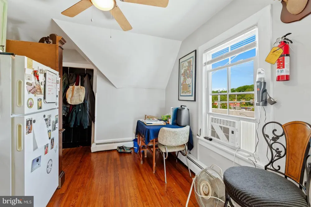 115 HULMEVILLE AVENUE Penndel, PA 19047