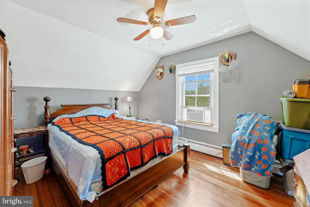 115 HULMEVILLE AVENUE Penndel, PA 19047