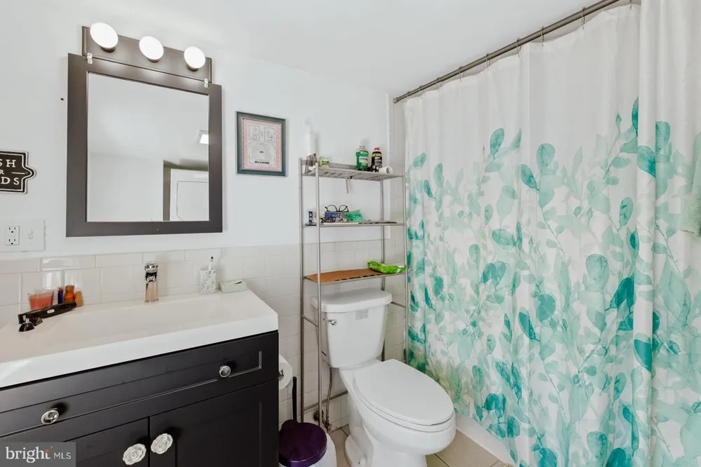 115 HULMEVILLE AVENUE Penndel, PA 19047