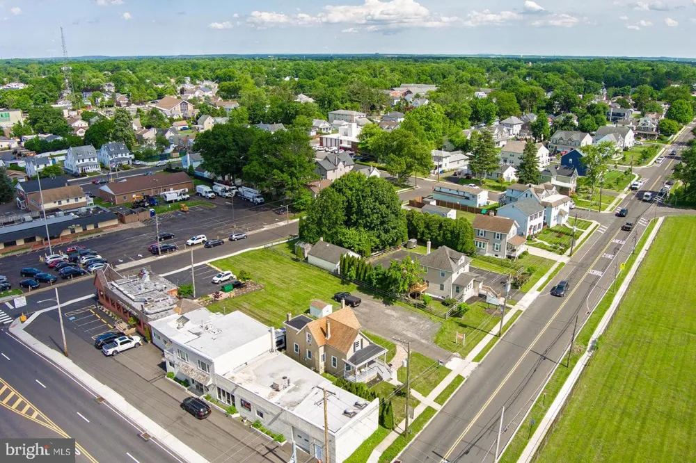 115 HULMEVILLE AVENUE Penndel, PA 19047