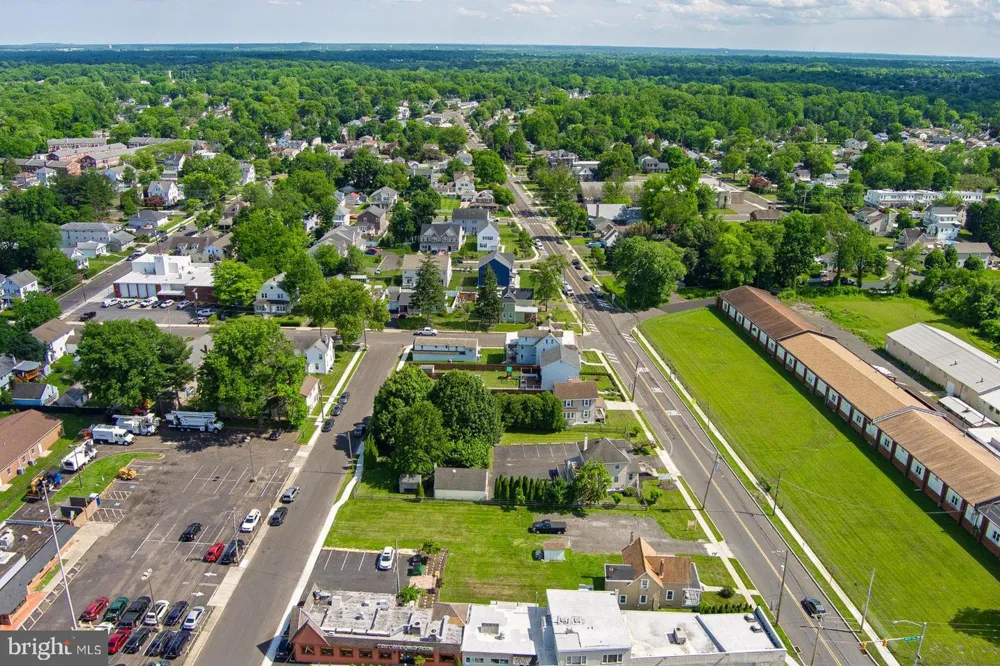 115 HULMEVILLE AVENUE Penndel, PA 19047