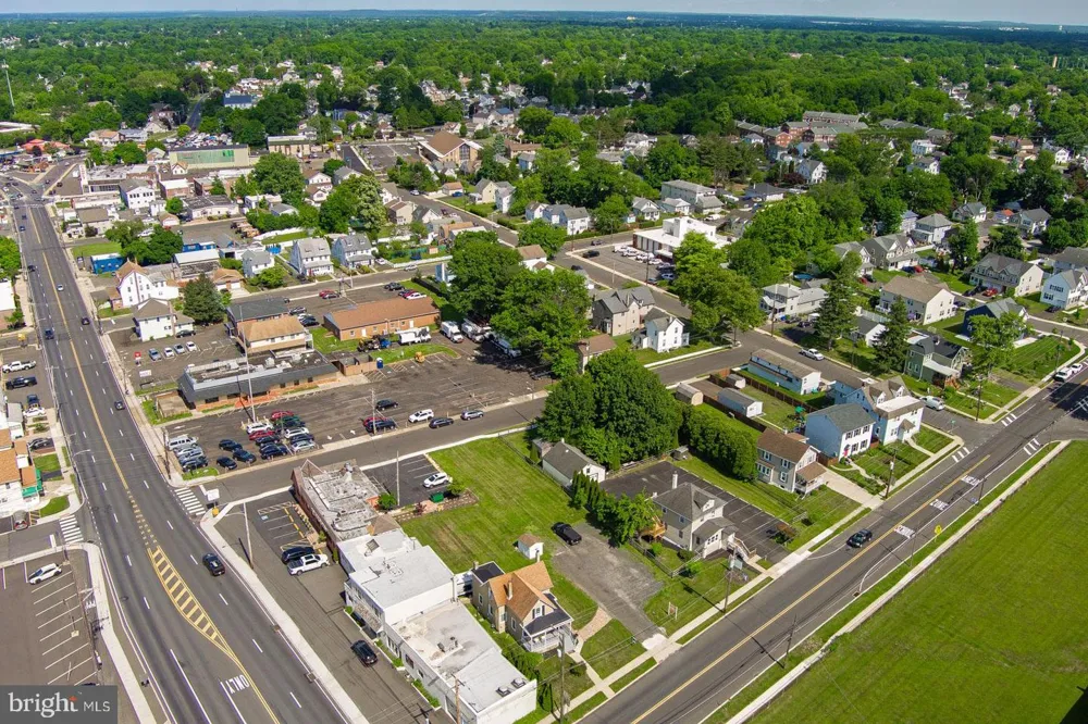 115 HULMEVILLE AVENUE Penndel, PA 19047