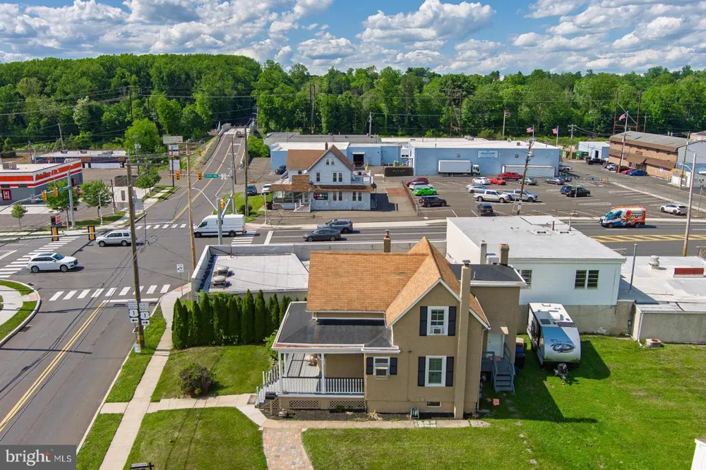 115 HULMEVILLE AVENUE Penndel, PA 19047