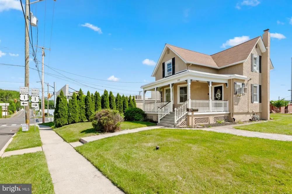 115 HULMEVILLE AVENUE Penndel, PA 19047
