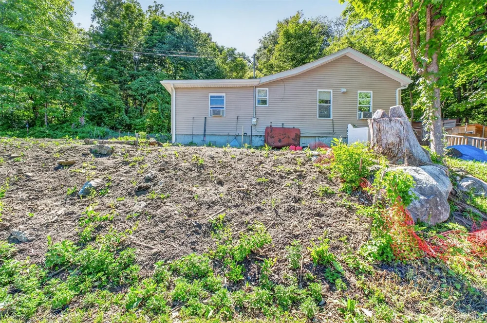 29-35 Bowen Court Holmes, NY 10512