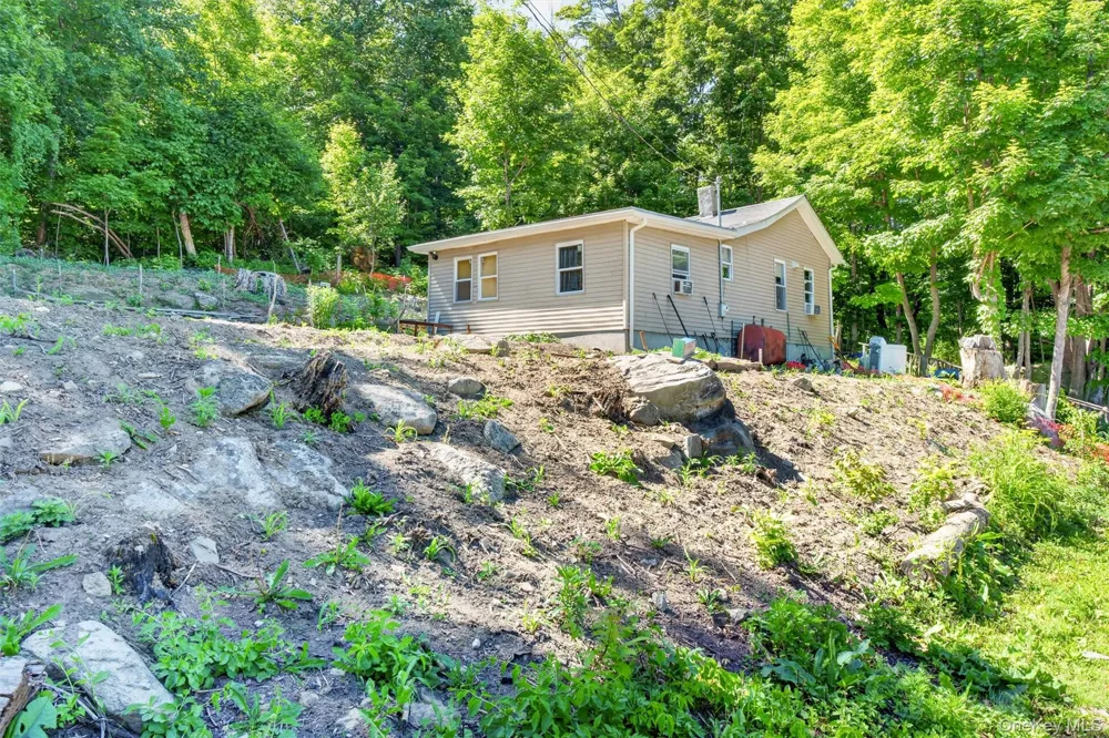 29-35 Bowen Court Holmes, NY 10512