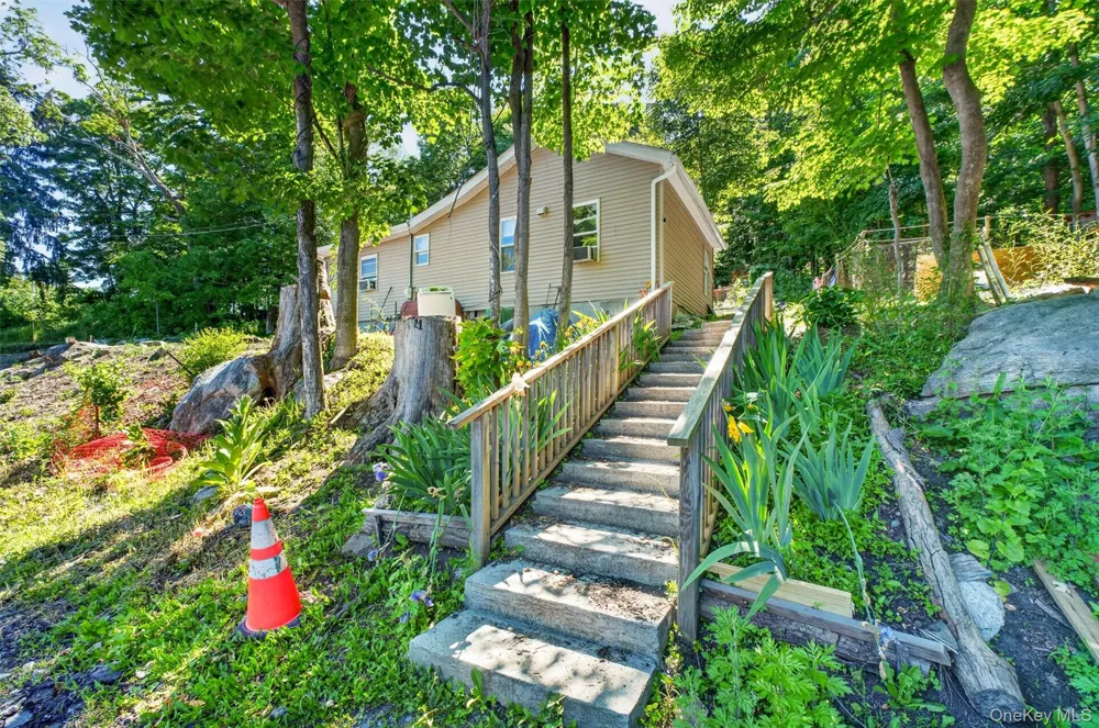 29-35 Bowen Court Holmes, NY 10512