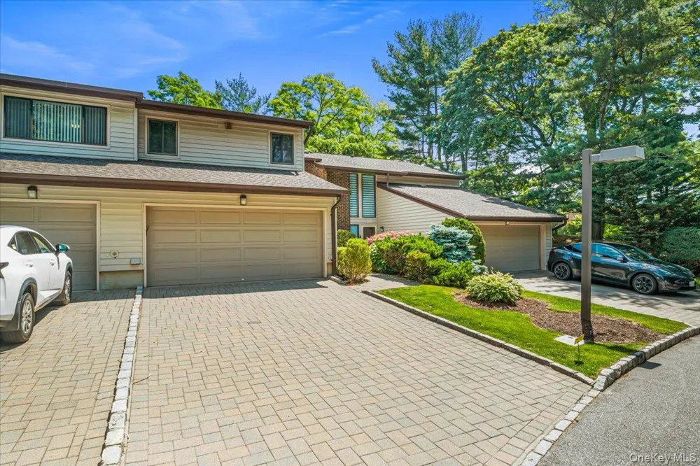 2 Maple Run Drive Jericho, NY 11753