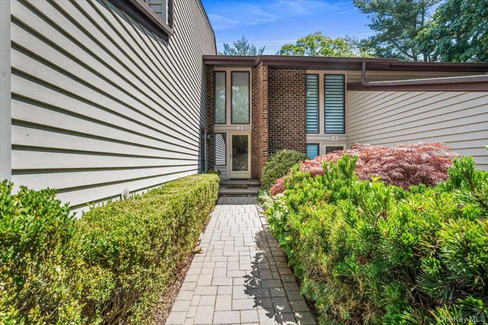 2 Maple Run Drive Jericho, NY 11753