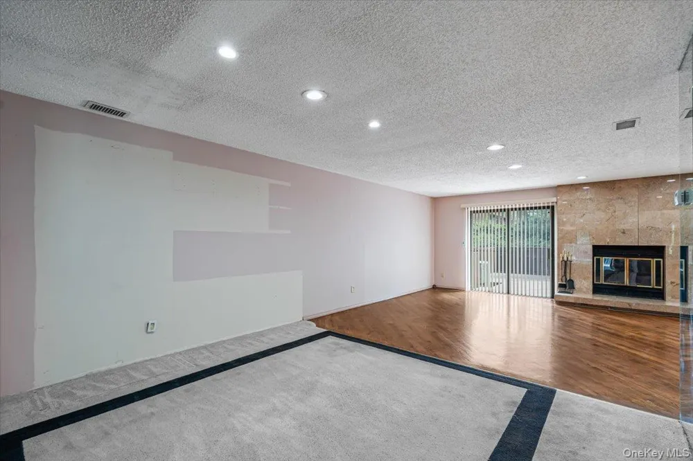 2 Maple Run Drive Jericho, NY 11753