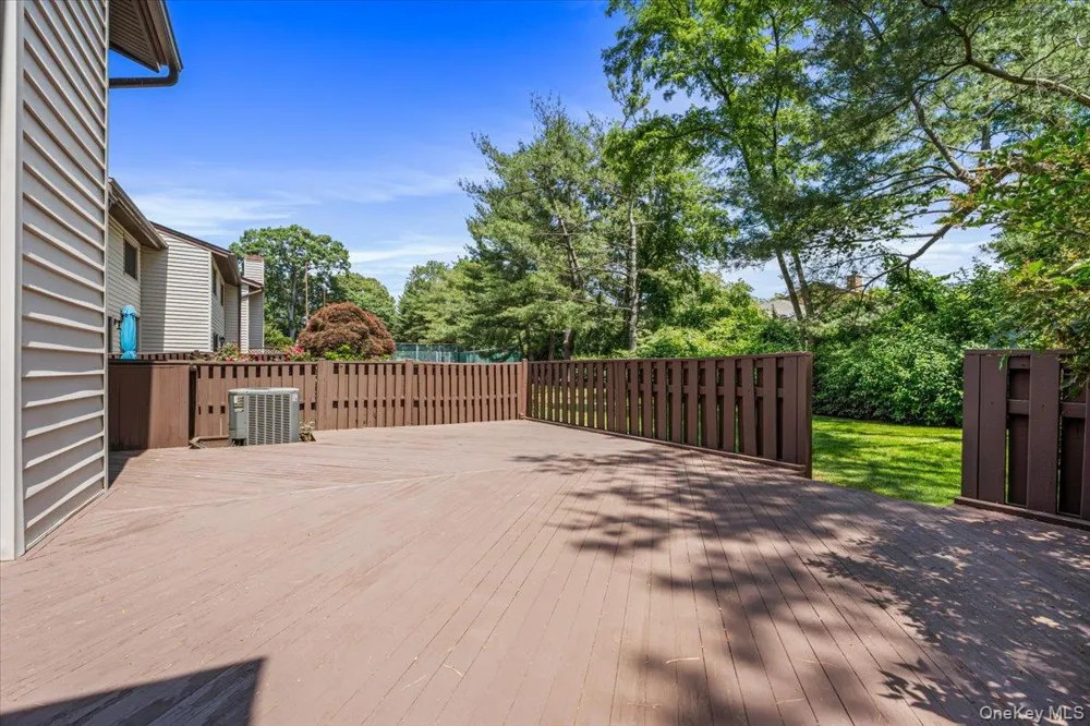2 Maple Run Drive Jericho, NY 11753