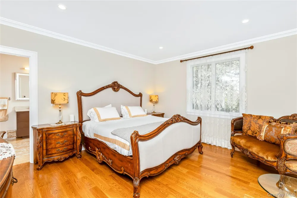 26 Tuthill Lane Remsenburg, NY 11960