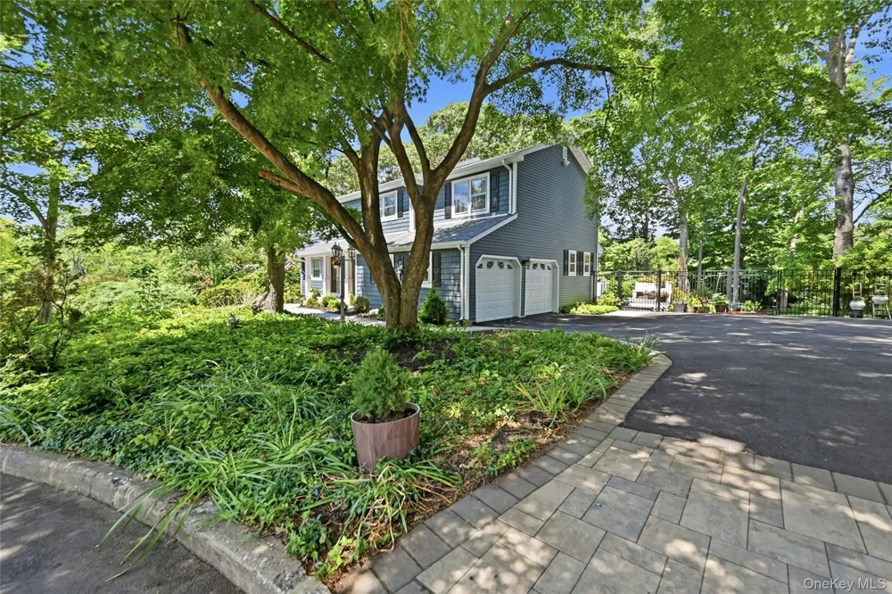 5 Crabapple Court Mount Sinai, NY 11766