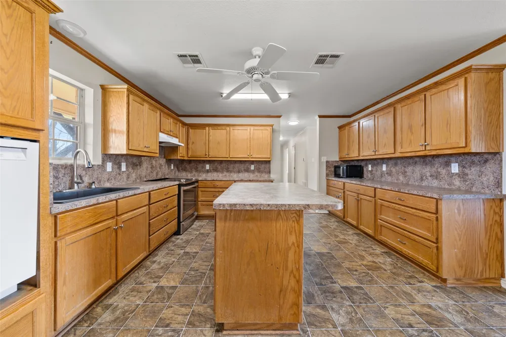 771 HCR 2233 West, TX 76691