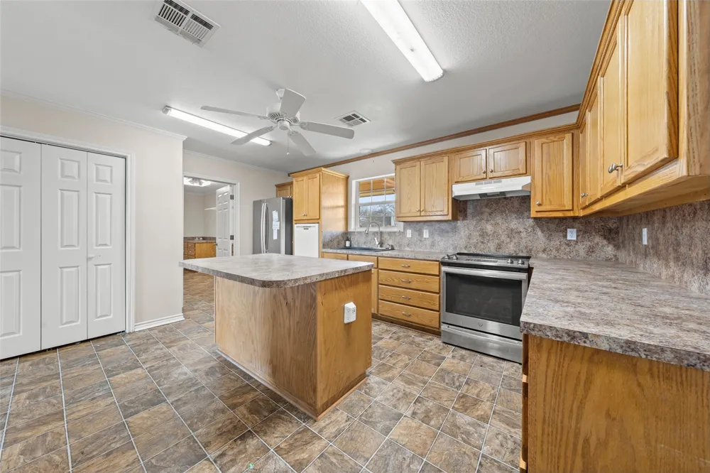 771 HCR 2233 West, TX 76691