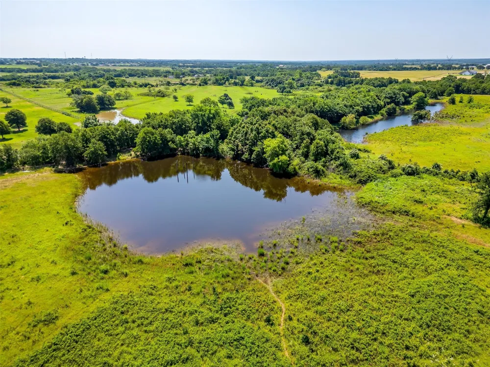 210 Trails End Poolville, TX 76487