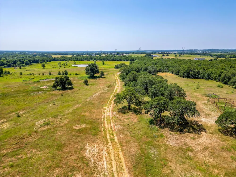 210 Trails End Poolville, TX 76487