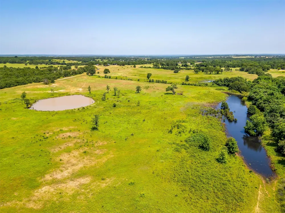 210 Trails End Poolville, TX 76487