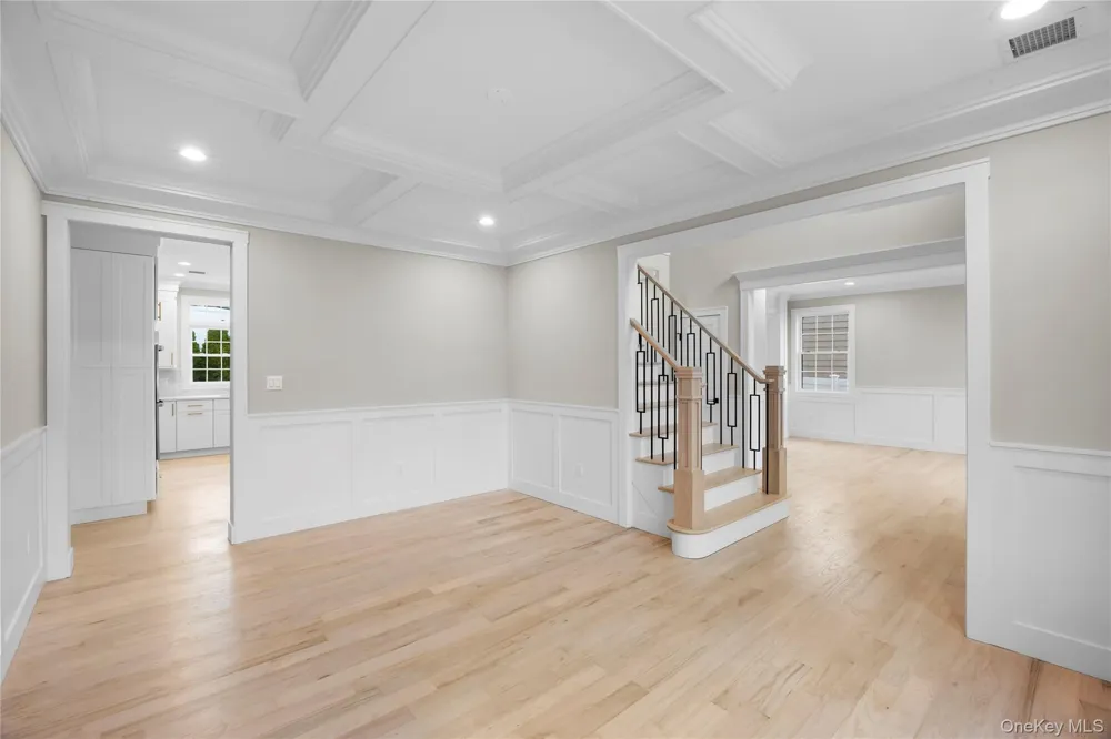 21 Devon Road Bethpage, NY 11714