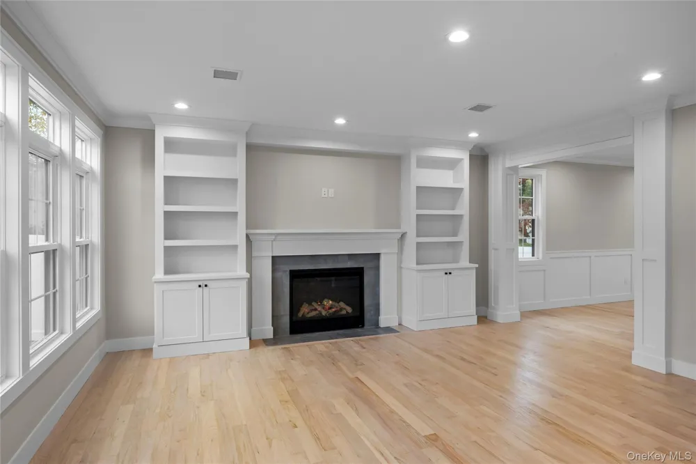 21 Devon Road Bethpage, NY 11714