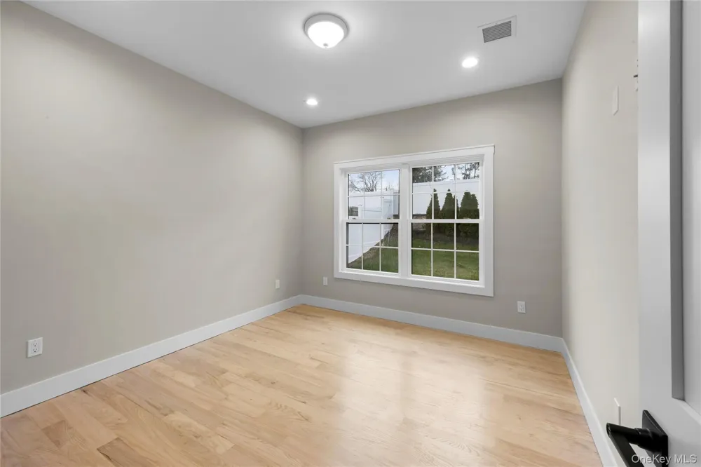 21 Devon Road Bethpage, NY 11714