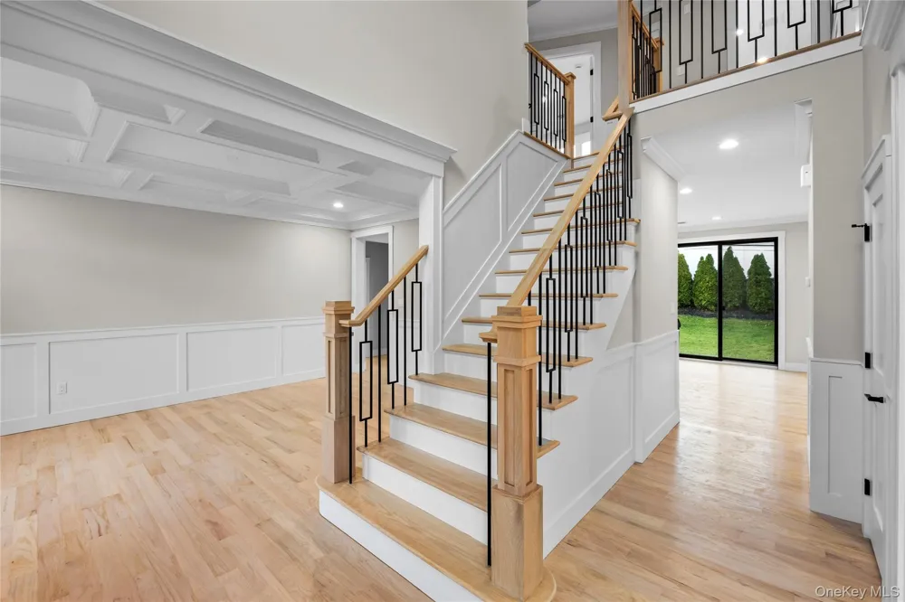 21 Devon Road Bethpage, NY 11714