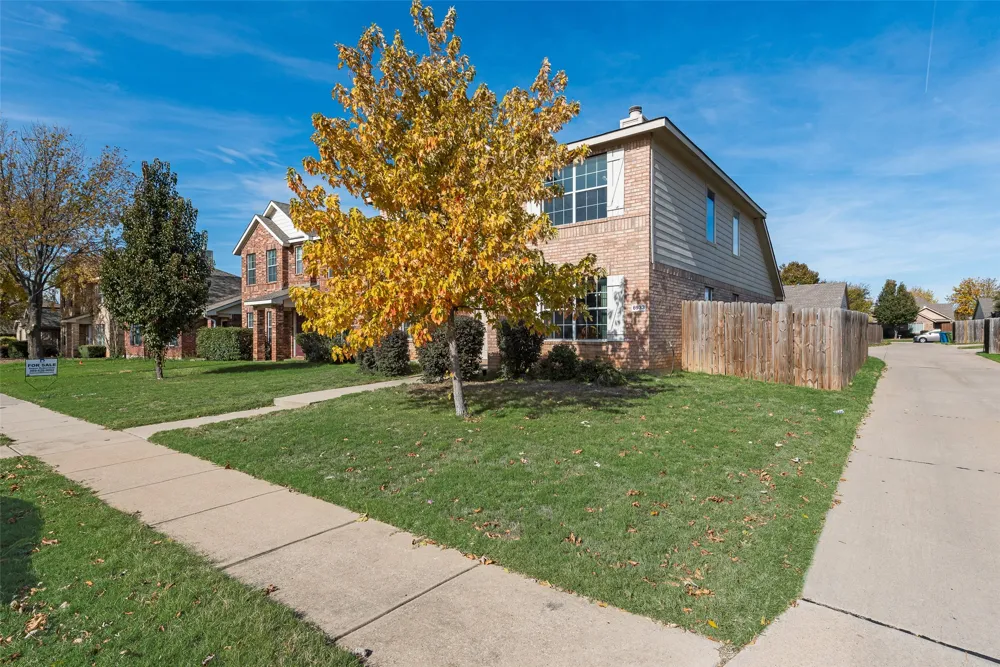 8933 Tucker Street Cross Roads, TX 76227