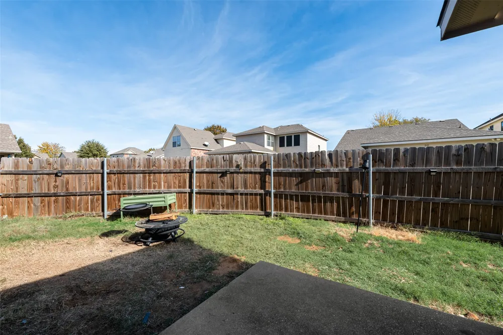 8933 Tucker Street Cross Roads, TX 76227