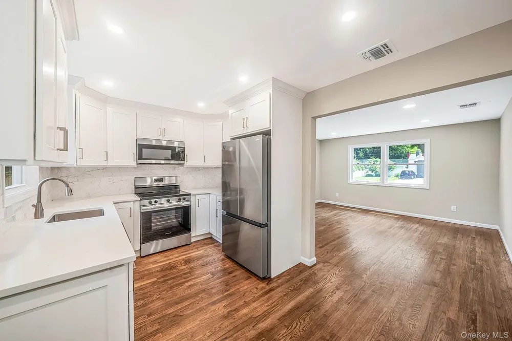 610 Americus Avenue East Patchogue, NY 11772