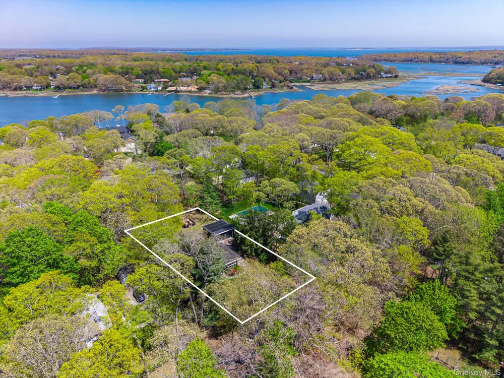 865 Track Avenue Cutchogue, NY 11935