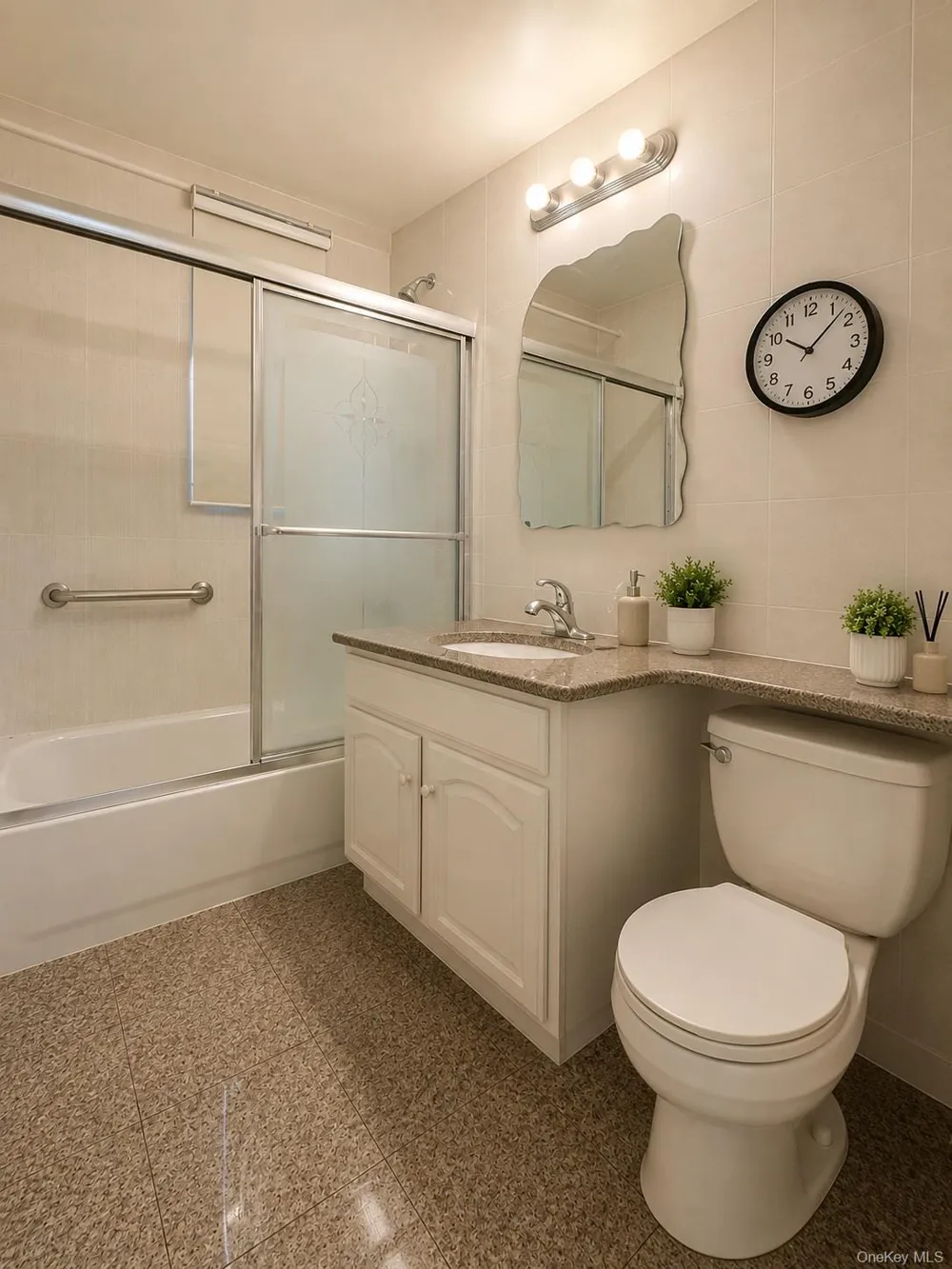 104-64 39th Avenue #4A Corona, NY 11368